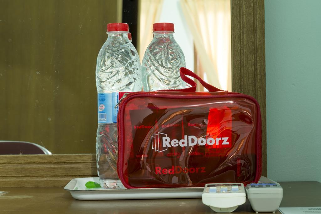 Reddoorz Near Raya Semer Чангу Екстер'єр фото